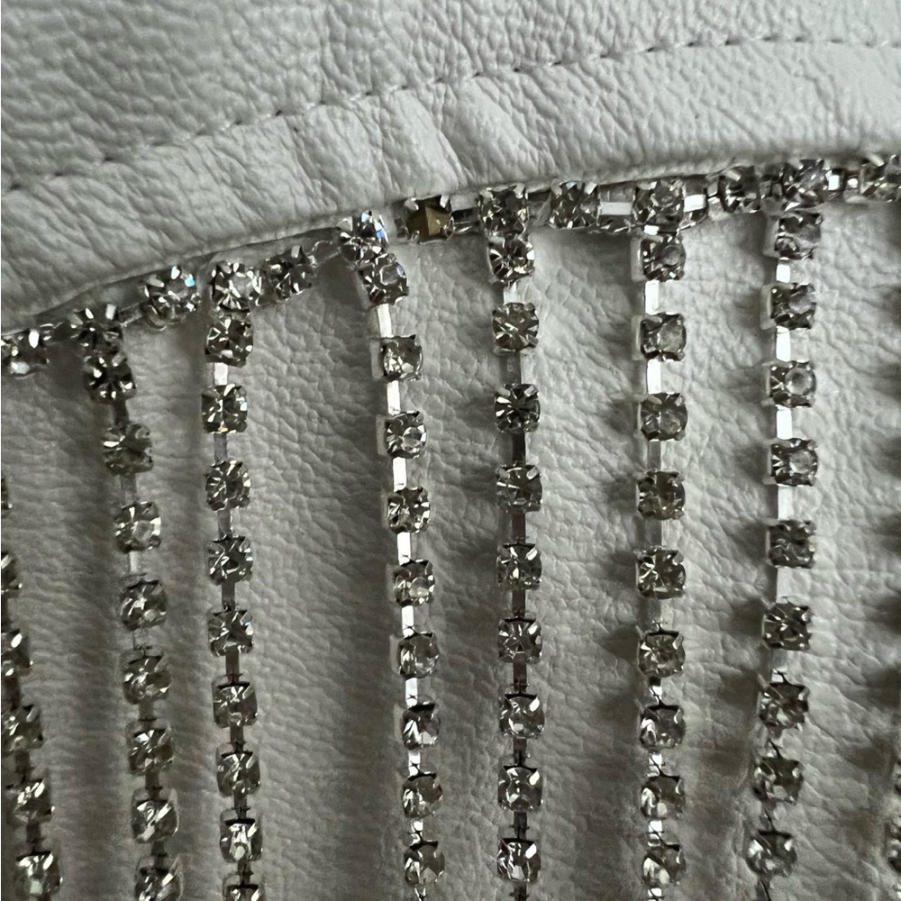 Judith March White Diamond Fringe Set with Beaded Bride Veil Headband - Picture 3 of 5